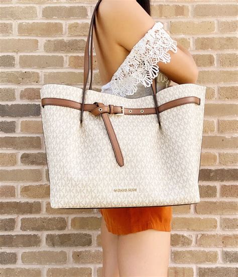 emilia large logo tote bag